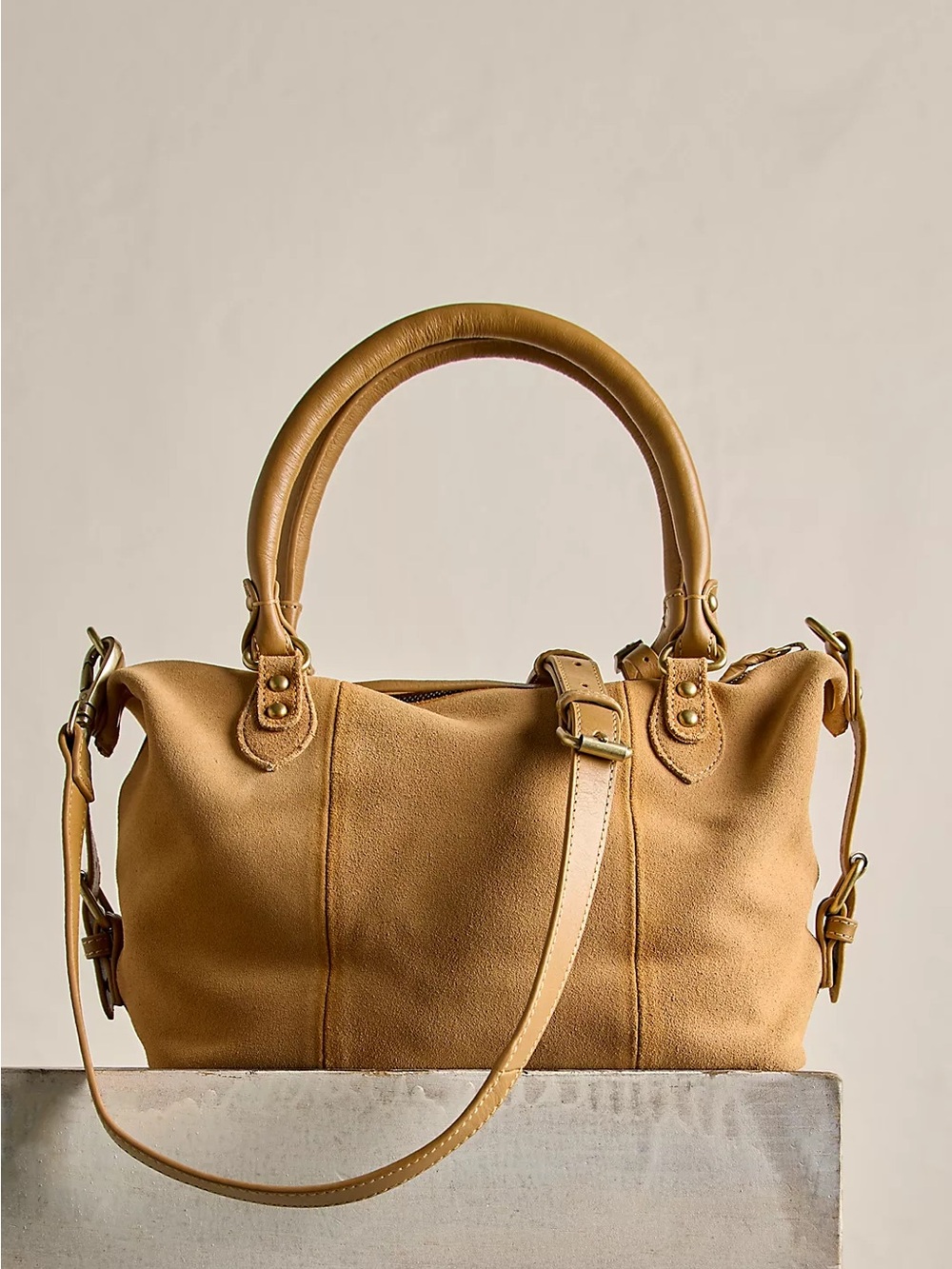 Free People We The Free Suede Baby Emerson Bag Italian Straw Suede New With Tags - Picture 2 of 10